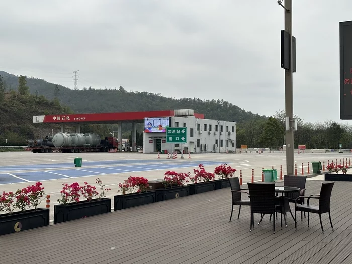 Остановка на платной трассе, Китай Китай, Дорога, Платная дорога, Китай наизнанку, Авто, Длиннопост Остановка на платной трассе, Китай Китай, Дорога, Платная дорога, Китай наизнанку, Авто, Длиннопост