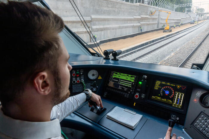 Обзор на профессию "помощник машиниста"