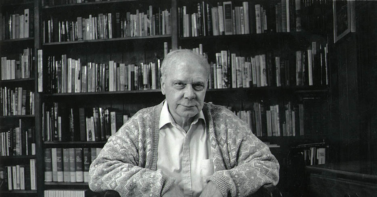 Филип Хосе фармер американский писатель.