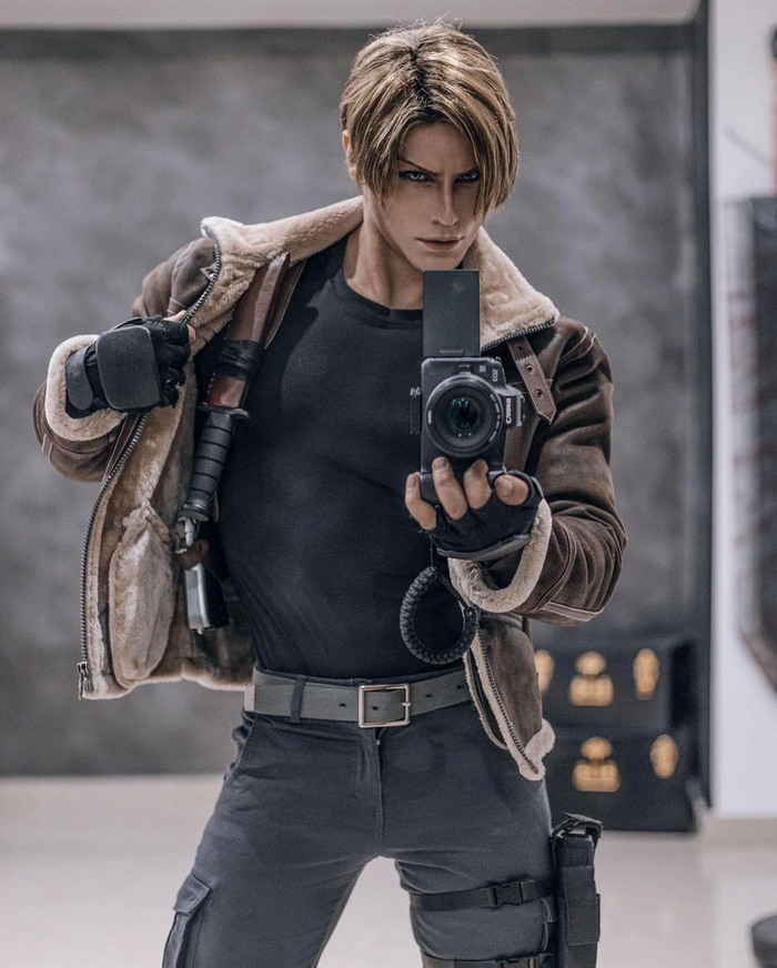 Taryn     , Resident Evil 4,  , Leon Kennedy, 