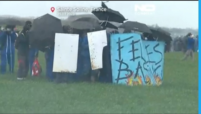       &quot;&quot;! (En avant pour Paris!)