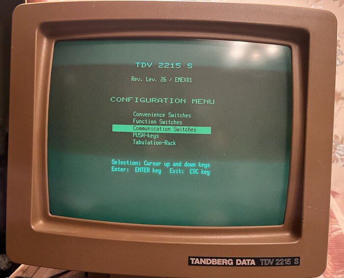 Расконсервация норвежского терминала Tandberg 2215 S, 1983 года выпуска IT, Гайд, Timeweb, Ретро, Познавательно, Техника, Linux, Windows, Технологии, Электроника, Длиннопост