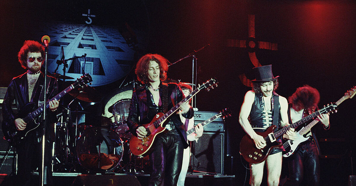 Блю остер. Группа blue öyster cult. Blue oyster cult fire of unknown origin. Blue oyster cult - blue oyster cult. Blue oyster.