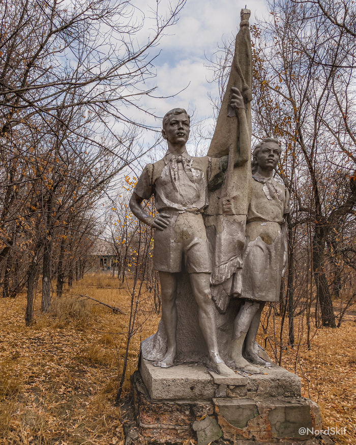 Призраки коммунизма в заброшенном пионерлагере под Темиртау