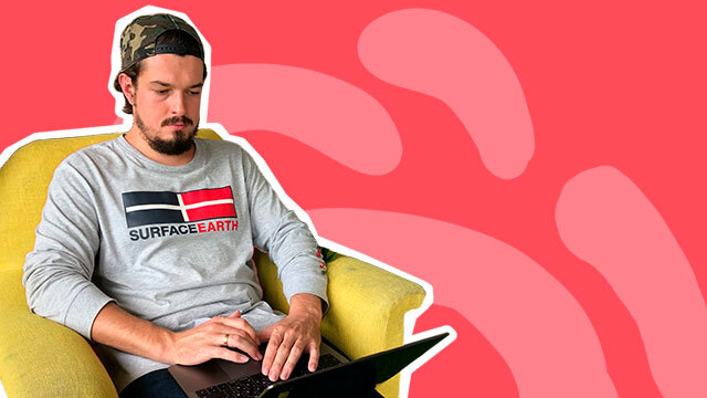 Как продавать свои услуги через контент фрилансеру?