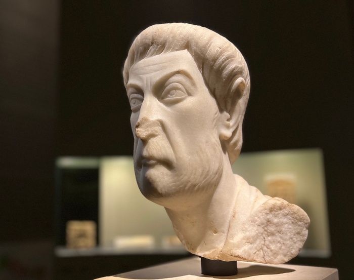        ?  Damnatio memoriae  , , , , , 