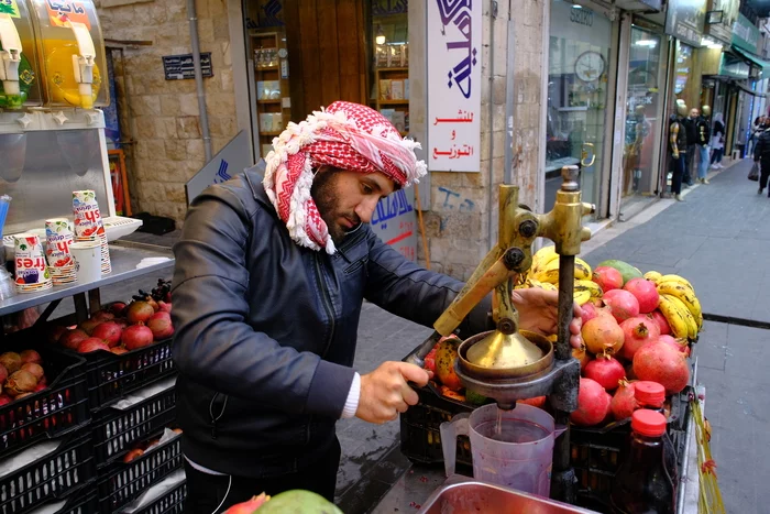 Иордания - про добродушных людей Арабская ночь, Ближний Восток, Иордания, Добрые люди, Гранатовый сок, Длиннопост, Фотография Иордания - про добродушных людей Арабская ночь, Ближний Восток, Иордания, Добрые люди, Гранатовый сок, Длиннопост, Фотография