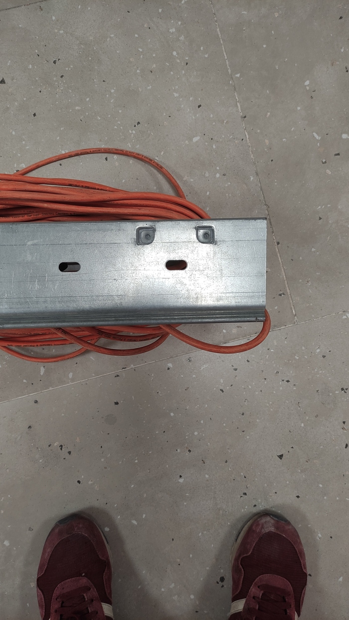 Кажется он хочет что то сказать