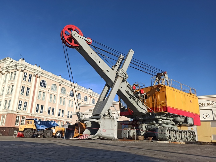 лапают щупают в автобусах