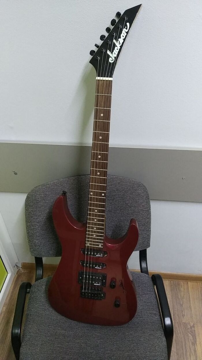 Помогите опознать гитару Гитара, Помощь