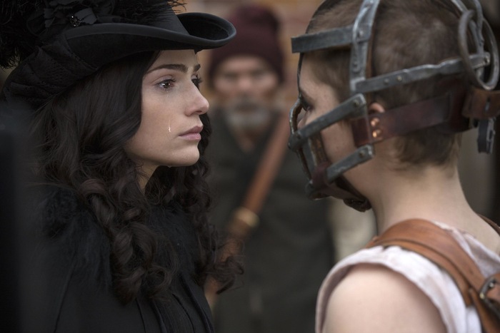    / Salem (2014) , , , 