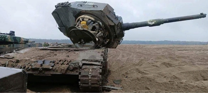   Leopard 2A4   , , , ,   , , Leopard 2A4, ,   , , 