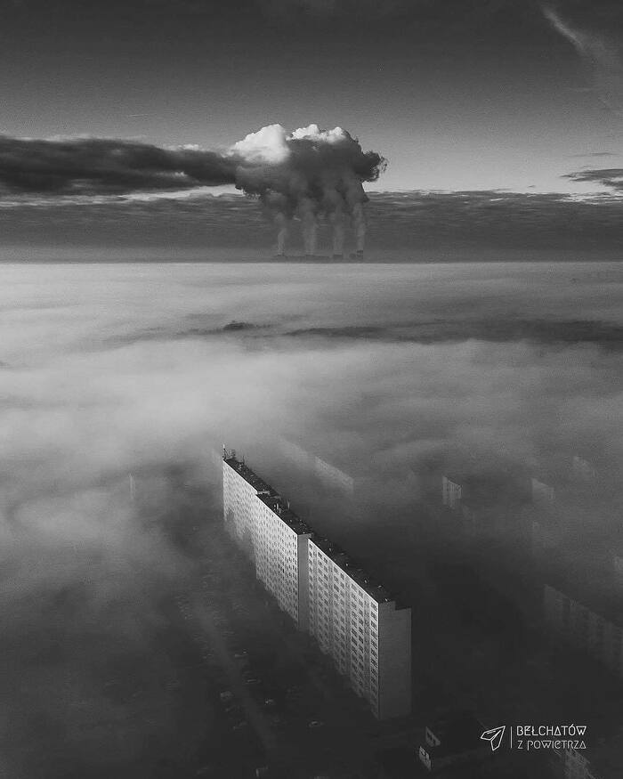 Да нормальная у нас экология! Смотри, как красиво!