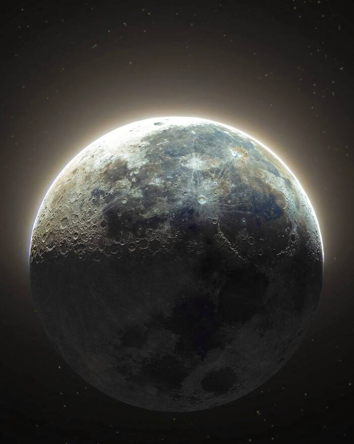 Свежий детальный HDR снимок Луны