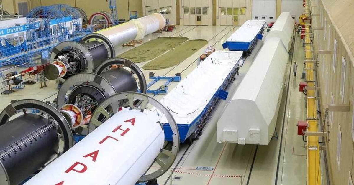 Ангара а5 полет. Космодром Восточный Ангара а5. Ракета-носитель "Ангара-а5". Ракета Ангара а5. Хруничева макет Ангара.