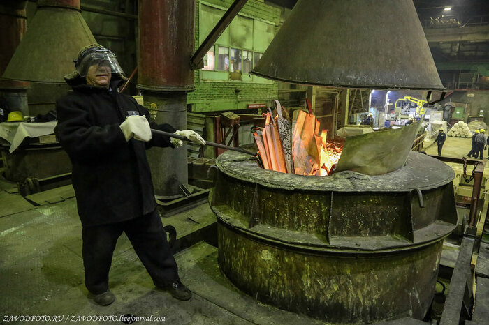 Из серии «Именно они делают Россию великой» / снято мной на Никелевом заводе Норильского никеля