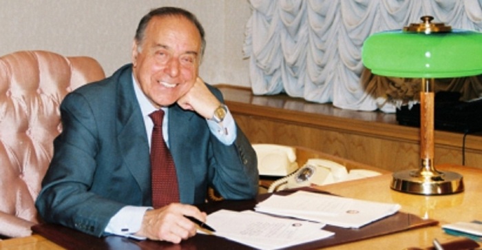 10 мая - 100 лет со дня рождения Гейдара Алиева