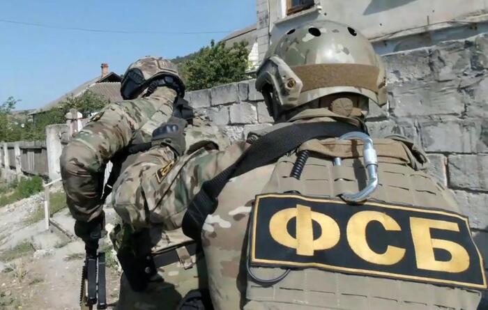 Пытавшегося поджечь военкомат тюменского школьника отправили на лечение в интернат