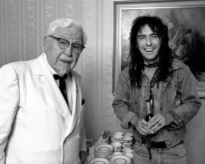 О КУРОУБИЙЦАХ Литература, Культура, Бизнес, США, Нидерланды (Голландия), Смерть, Музыка, Рок, СМИ и пресса