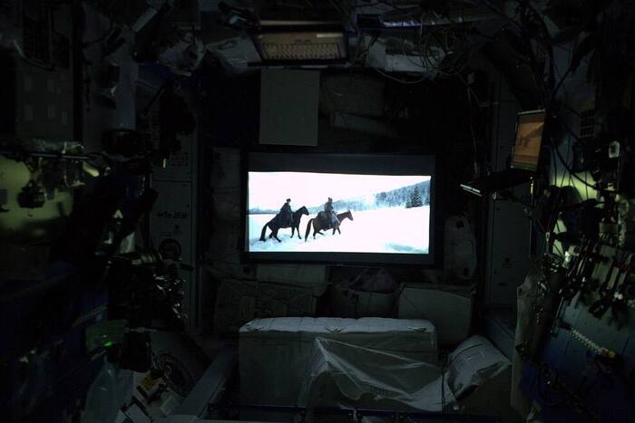 На МКС есть свой кинотеатр Космос, Космическая станция, МКС, Космонавтика, Космонавты, Астронавт, NASA, Роскосмос