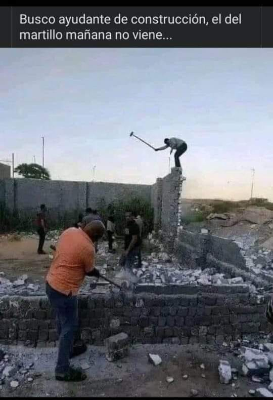 \"Ищу помощника на стройке, тот с кувалдой завтра не придет\" | Пикабу