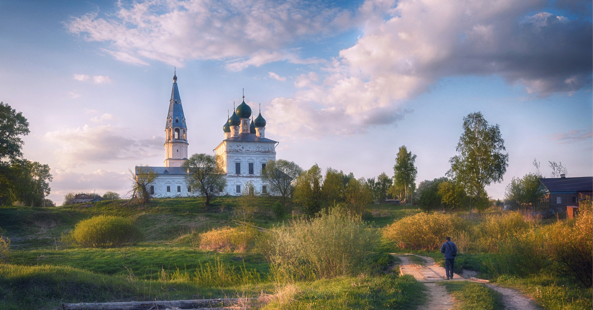 Картина дорога к храму