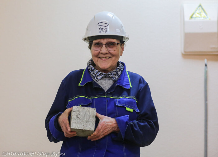 Из серии «Именно они делают Россию великой» / снято мной на Краснокамском заводе ЖБК