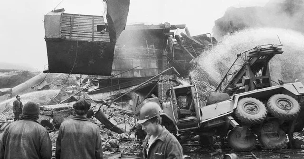 10 июня 1993. 10 июня 1993. 1995 год. Мавзолей 1993. 10 июня 1993.