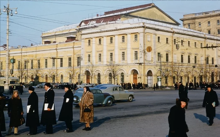 В объективе американского шпиона. Уникальные цветные фотографии Москвы 1950-х СССР, Москва, Историческое фото, Длиннопост, 50-е В объективе американского шпиона. Уникальные цветные фотографии Москвы 1950-х СССР, Москва, Историческое фото, Длиннопост, 50-е