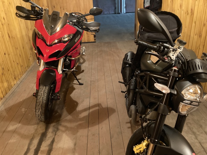  ,  ,  - ) Ducati, , , 