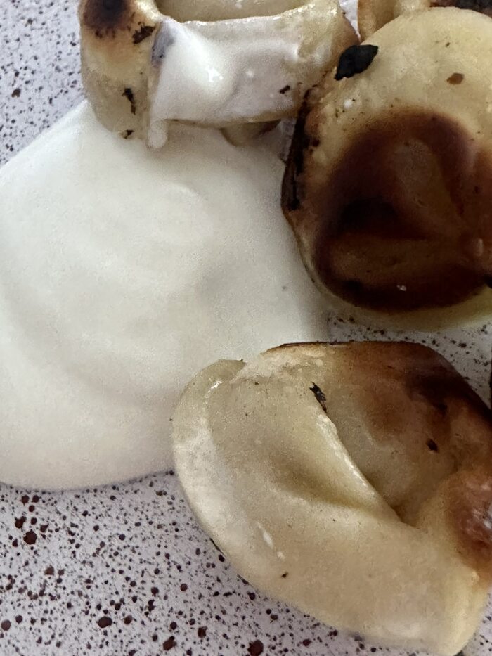 Бунтуем и едим пельмении! Всем пельменей в горячее!