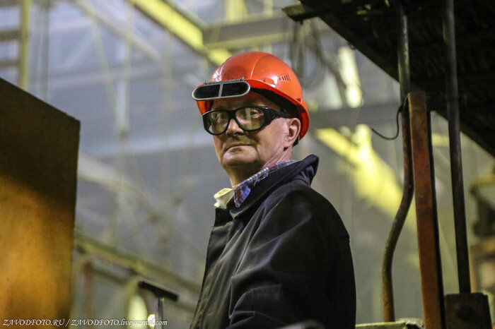 Из серии «Именно они делают Россию великой» / снято мной на Литейном заводе КАМАЗ