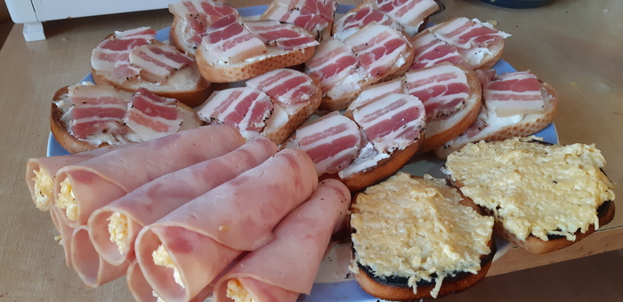 Бутерброды с салом