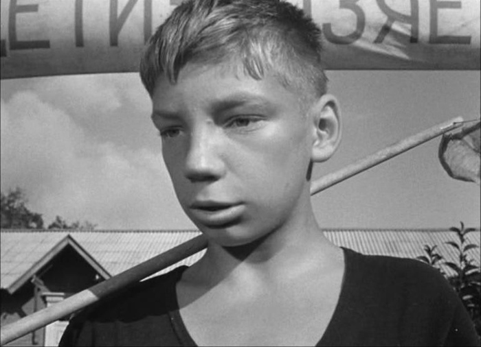 А че это вы тут делаете? А?