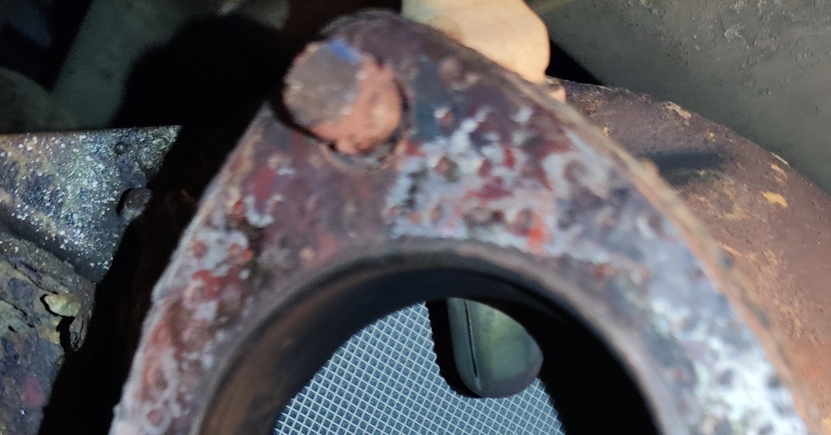 Как легко заменить резонатор на авто | Пикабу