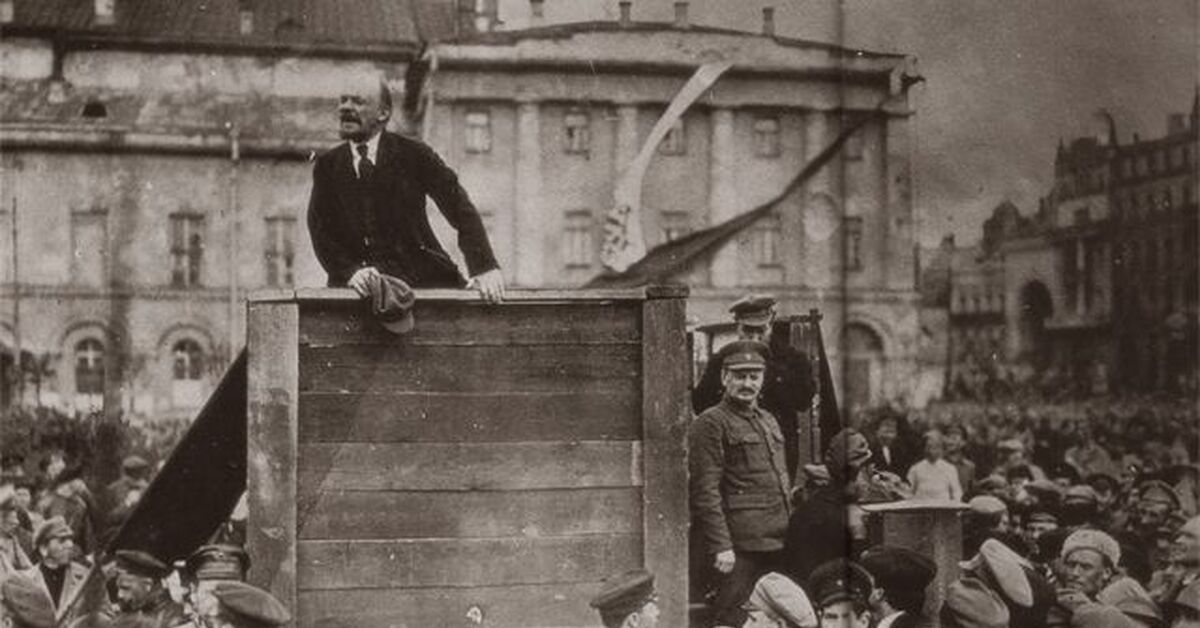 Октябрьская революция 1917 года. Ленин в 1917 г.