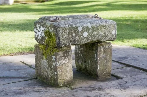 Камень судьбы Прошлое, Англия, Шотландия, Длиннопост Камень судьбы Прошлое, Англия, Шотландия, Длиннопост