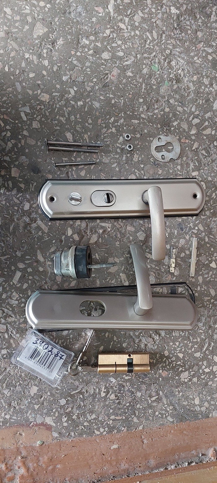 Замочный мастер. Как заменить личинку в замке MASTER LOCK 2524 | Пикабу