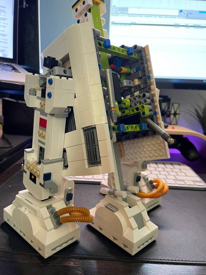 Lego R2-D2 (����� 5)