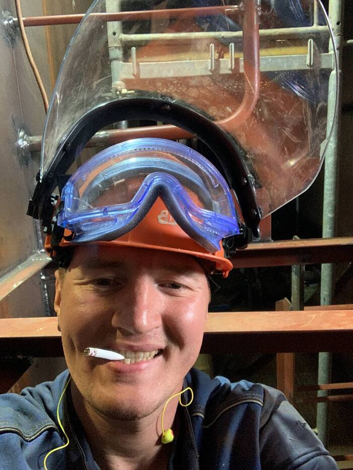 Слесарь сборщик м/к