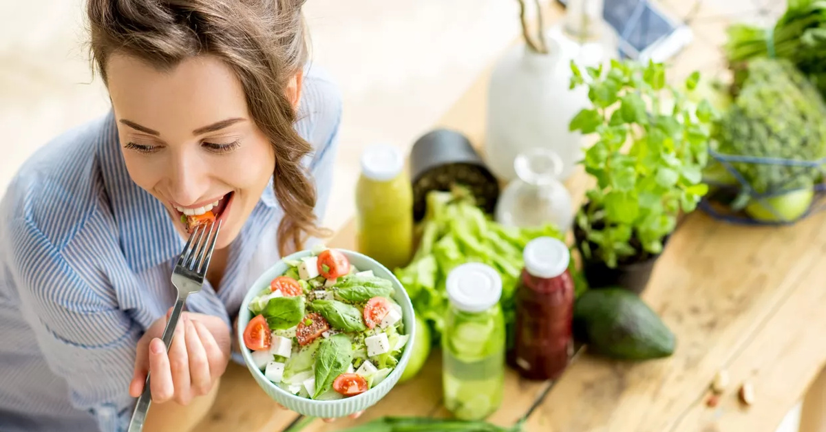 Salad eating