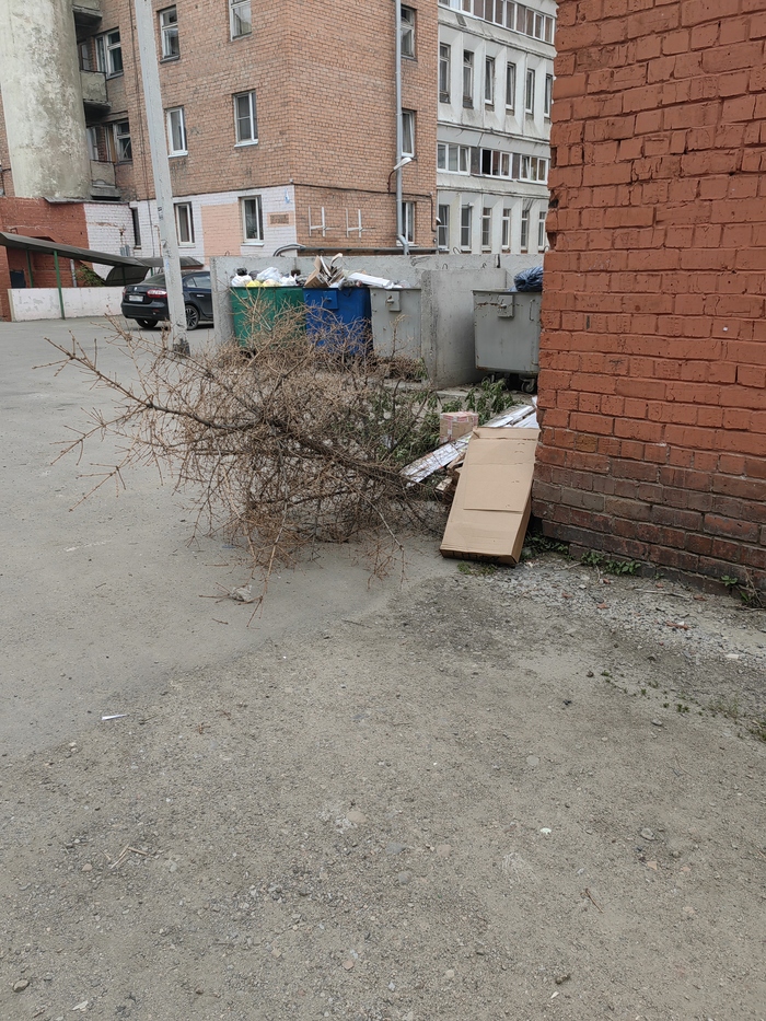 22 июня, ещё один сдался