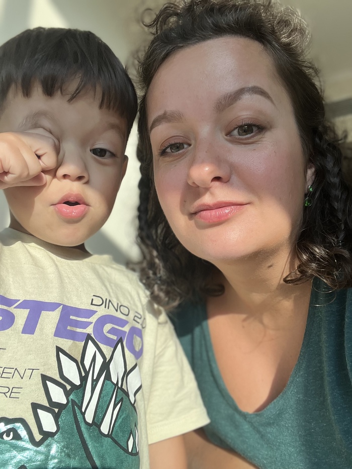 А я пока работаю мамой