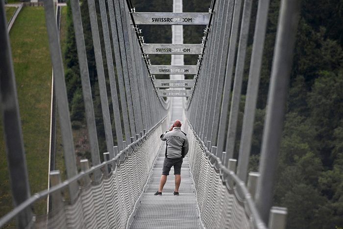 В Германии откроют подвесной мост длиной 664 метра. Смотрите, как выглядит эта невероятная конструкция Новости, Германия, Мост, Подвесной мост, Красивое, Красота, Гессен, TUT by, Длиннопост