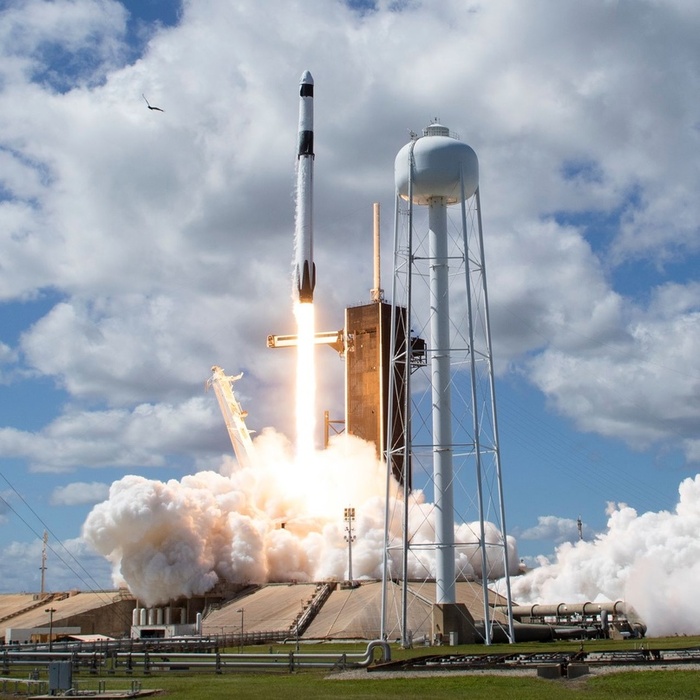 SpaceX          SpaceX,  , , , 