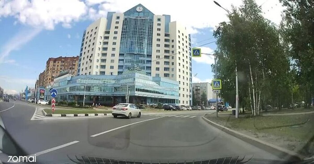 Должен ли был пропустить пешехода ? Г.Сургут | Пикабу