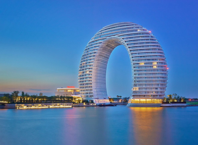 ������������� ���� � ���������� � ������ Sheraton � ������