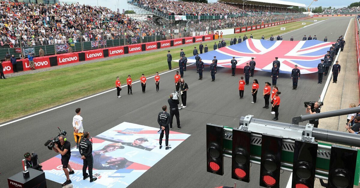 Формула 1 2023. Формула 1 2024 великобритания практика 3. Формула 1 2024 великобритания практика 3. Формула 1 2024 великобритания практика 3. Гран при великобритании 2007.