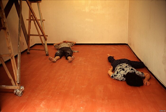 Спать на поЛУ поЛЕЗНО ХАХАХА