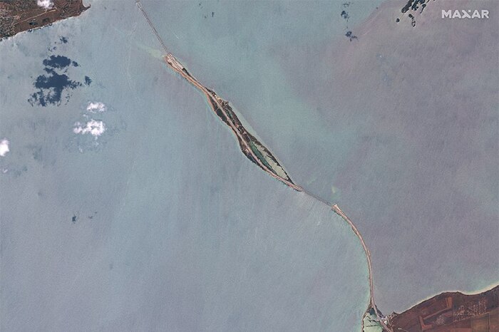 Опубликованы спутниковые снимки Крымского моста после атаки дронов Крым, Дрон, Крымский мост, Длиннопост, Политика